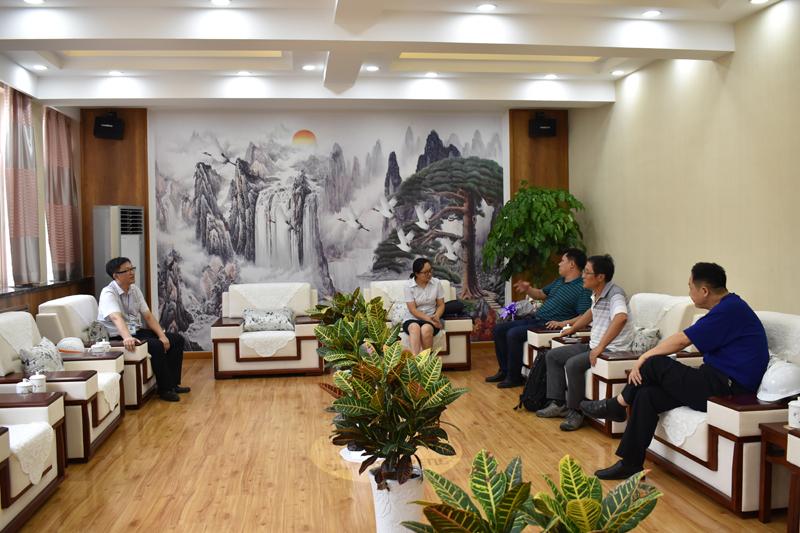 KaiFeng Carbon Co., Ltd. China PingMei ShenMa Group Leaders Visit Our Company