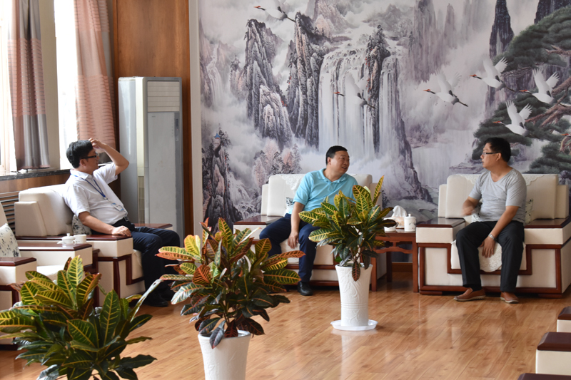 China Carbon Industry Association Members of The Sixth Session Third General Assembly Visit Our Company