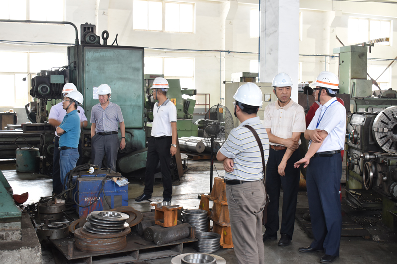 China Carbon Industry Association Members of The Sixth Session Third General Assembly Visit Our Company