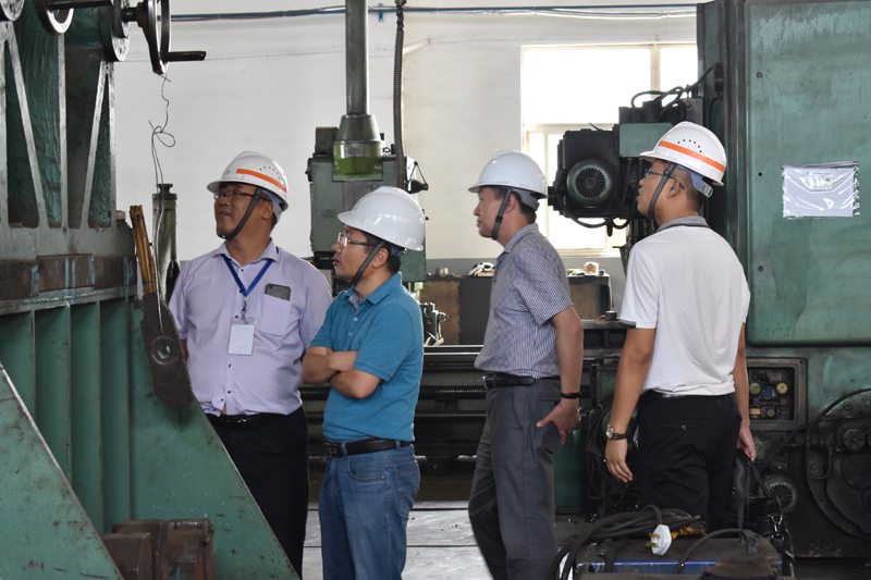 China Carbon Industry Association Members of The Sixth Session Third General Assembly Visit Our Company