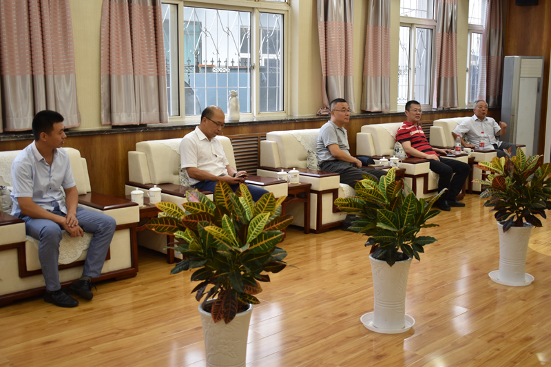 China Carbon Industry Association Members of The Sixth Session Third General Assembly Visit Our Company