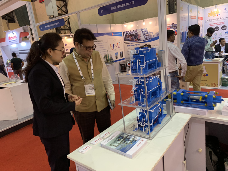 Hwapeng Attends Steel Exhibition in Bombay India